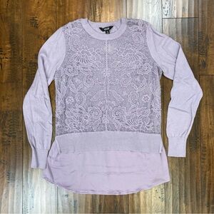 Simply Vera Lilac Lace Long Sleeve Mock-Layer Crewneck Sweater Women’s Size M.